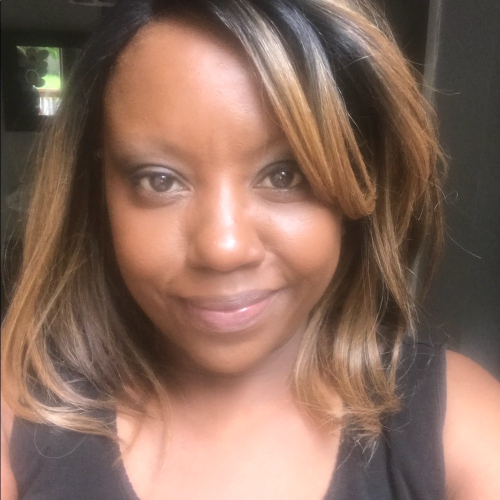Meet your Posher, Anita